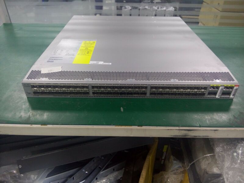 N2200-PAC-400W-B Cisco QSFP+ N3K-C3064PQ-10GX N3K-LAN1K9