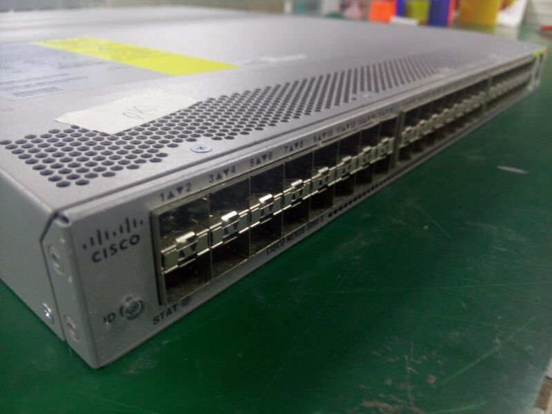 N2200-PAC-400W-B Cisco QSFP+ N3K-C3064PQ-10GX N3K-LAN1K9